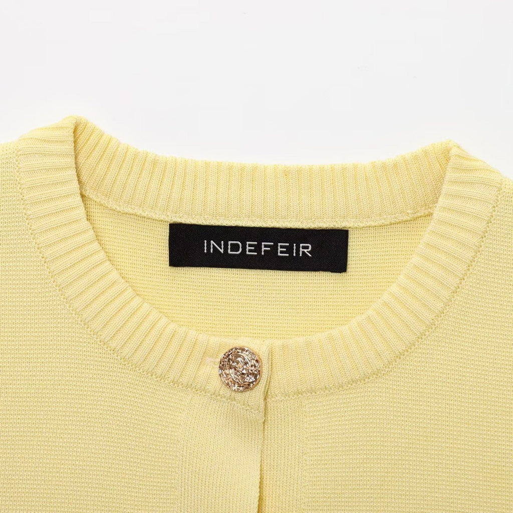 Women’s Light Yellow Short Sleeve Knit Top