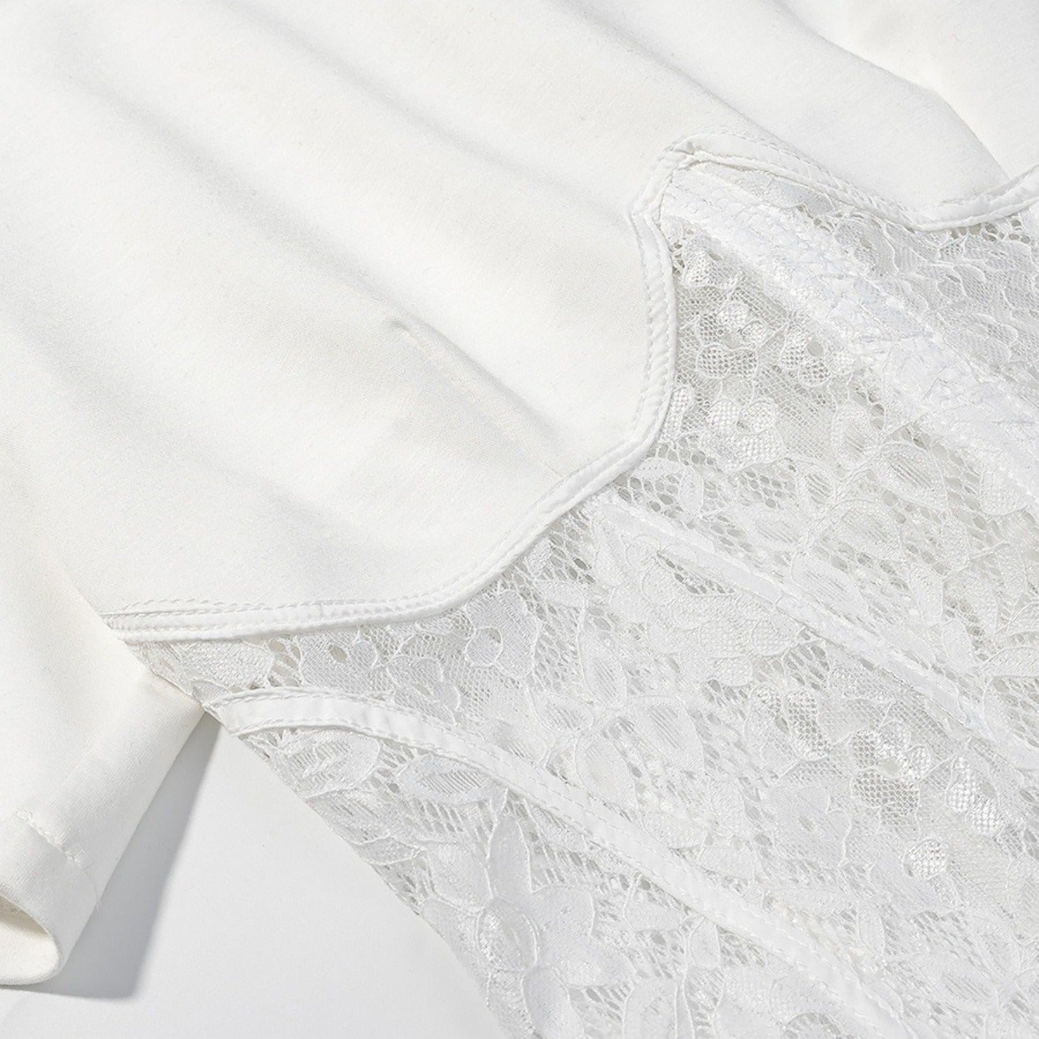 Women’s White Lace Trim Casual Top