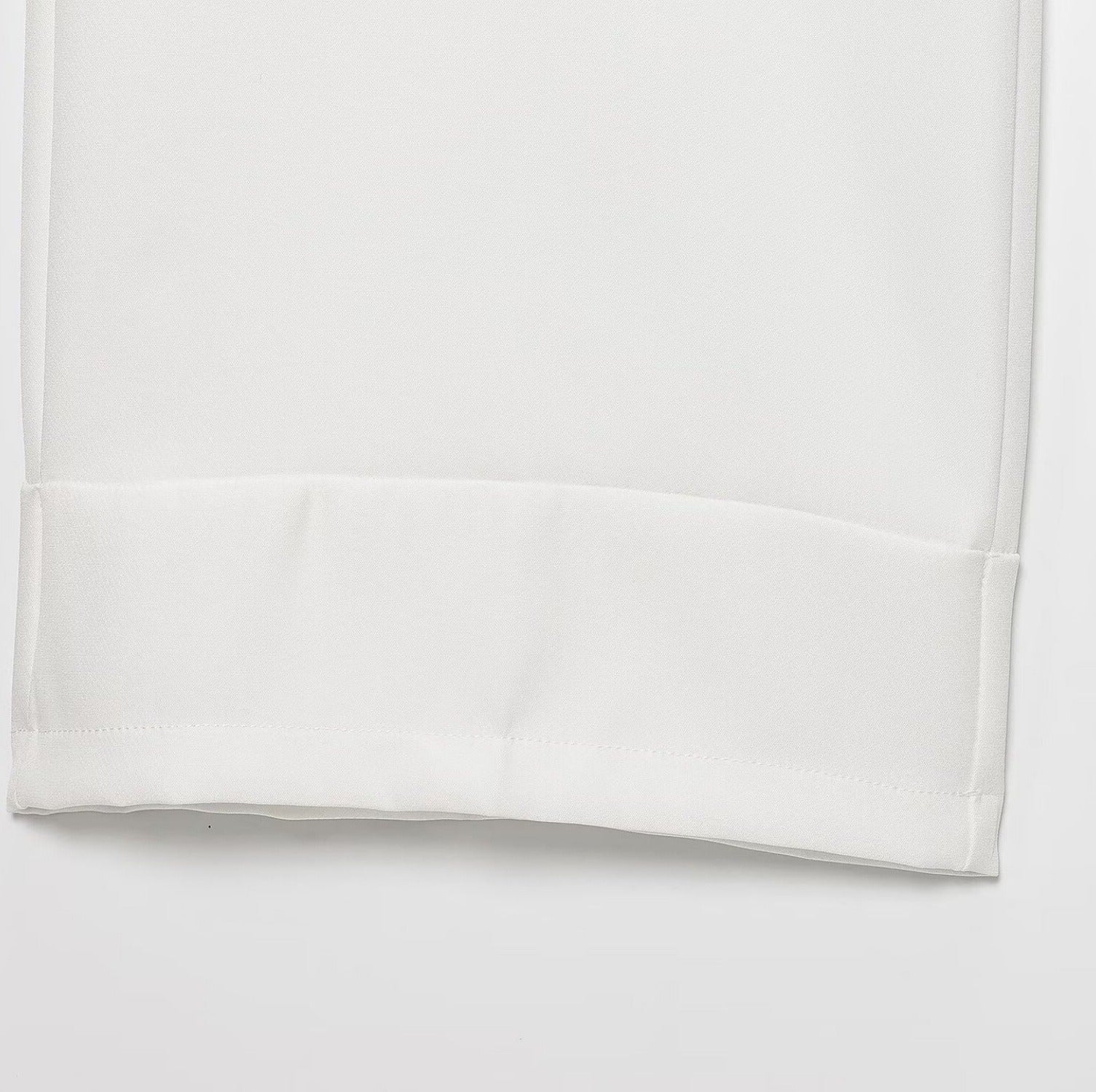 Women’s White High-Waisted Belted Rolled Hem Shorts